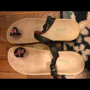NAOT Grateful Dead bear shoes. NWOT
